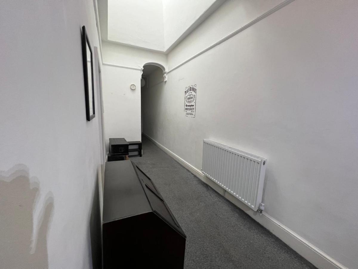 Peaky Blinders Apartment 5 Min Walk To Blackpool Tower Sleeps Up To 14 Exterior foto