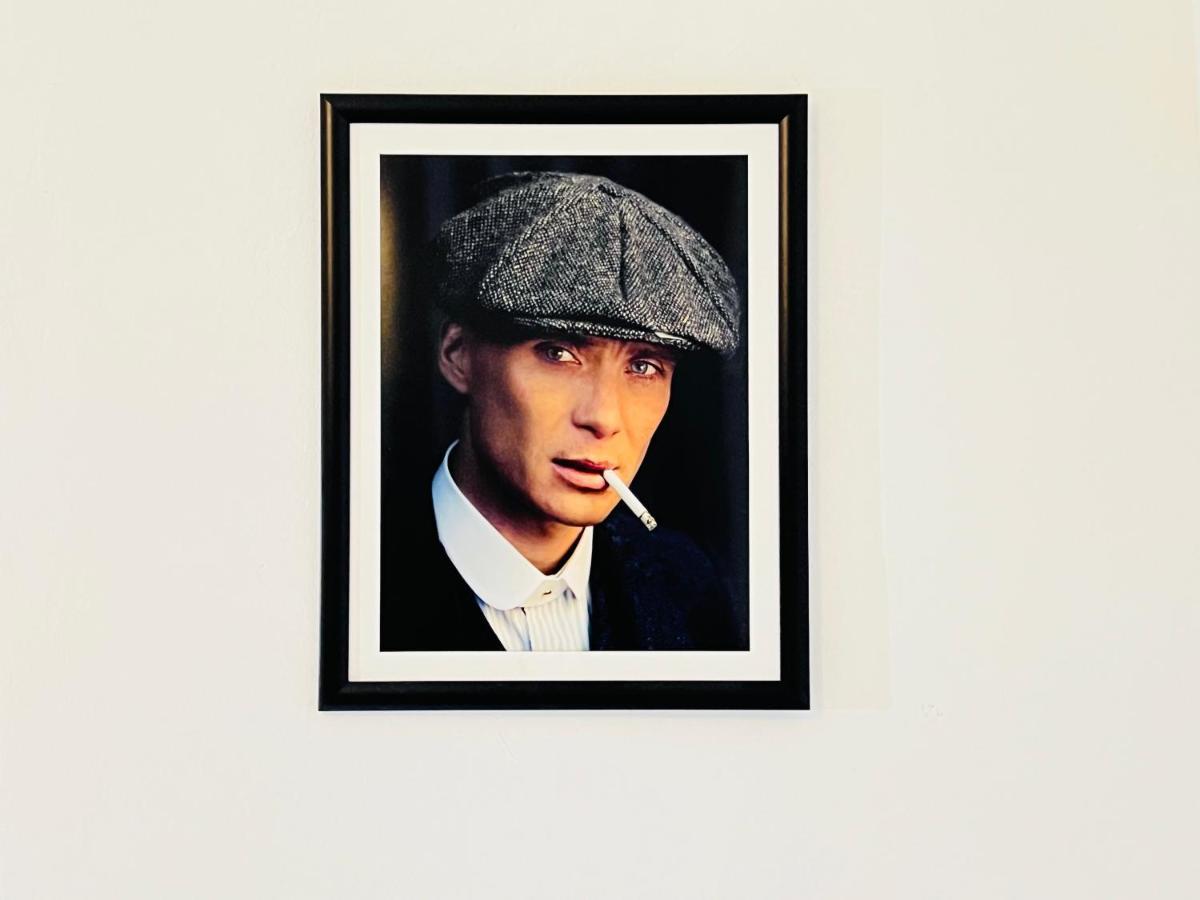 Peaky Blinders Apartment 5 Min Walk To Blackpool Tower Sleeps Up To 14 Exterior foto
